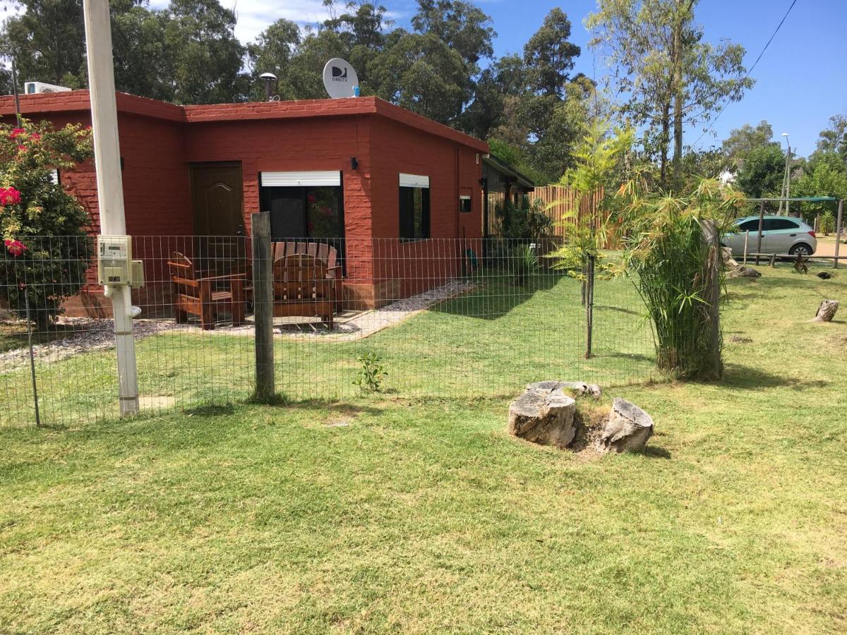 Hermosa Casa Con Piscina Climatizada Entre El Mar Y Las Sierras En Bella Vista - Piriapolis Villa Exterior photo